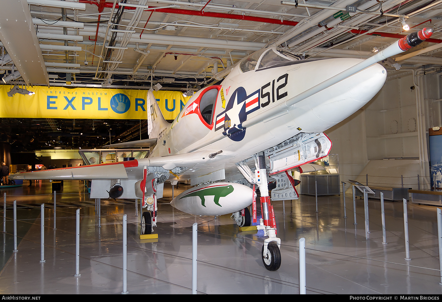 Aircraft Photo of 142833 | Douglas A-4B Skyhawk (A4D-2) | USA - Navy | AirHistory.net #532480