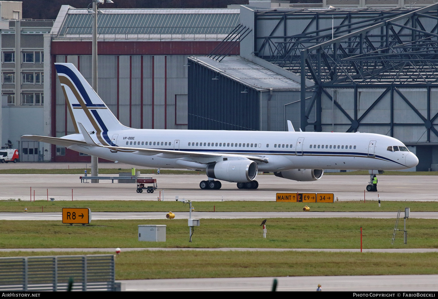 Aircraft Photo of VP-BBE | Boeing 757-23N | AirHistory.net #532508