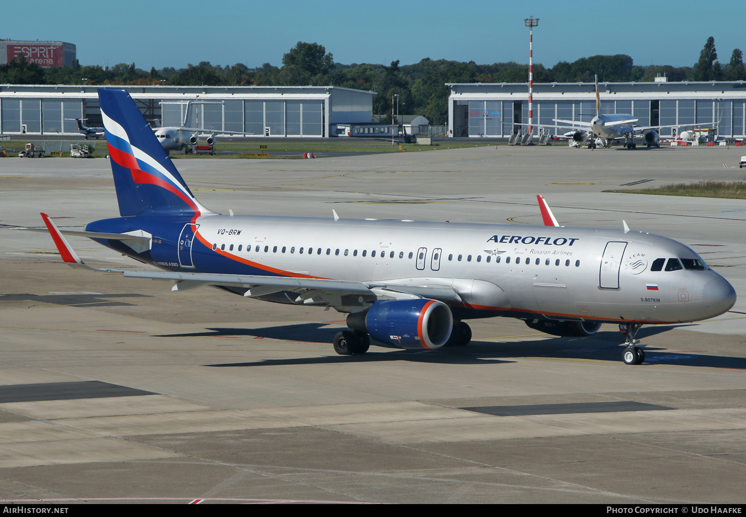 Aircraft Photo of VQ-BRW | Airbus A320-214 | Aeroflot - Russian Airlines | AirHistory.net #532550