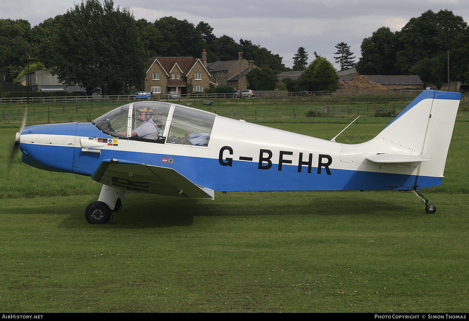 Aircraft Photo of G-BFHR | CEA DR-220 2+2 | AirHistory.net #532562