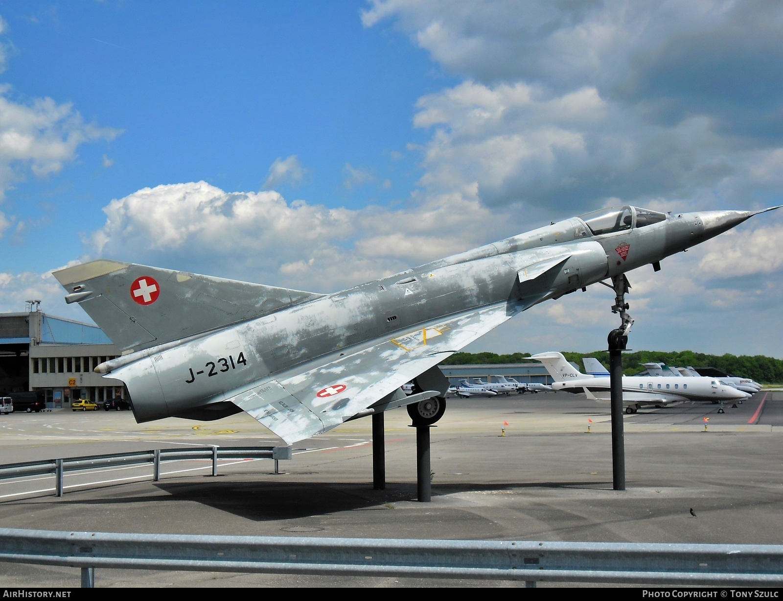 Aircraft Photo of J-2314 | Dassault Mirage IIIS | Switzerland - Air Force | AirHistory.net #532708