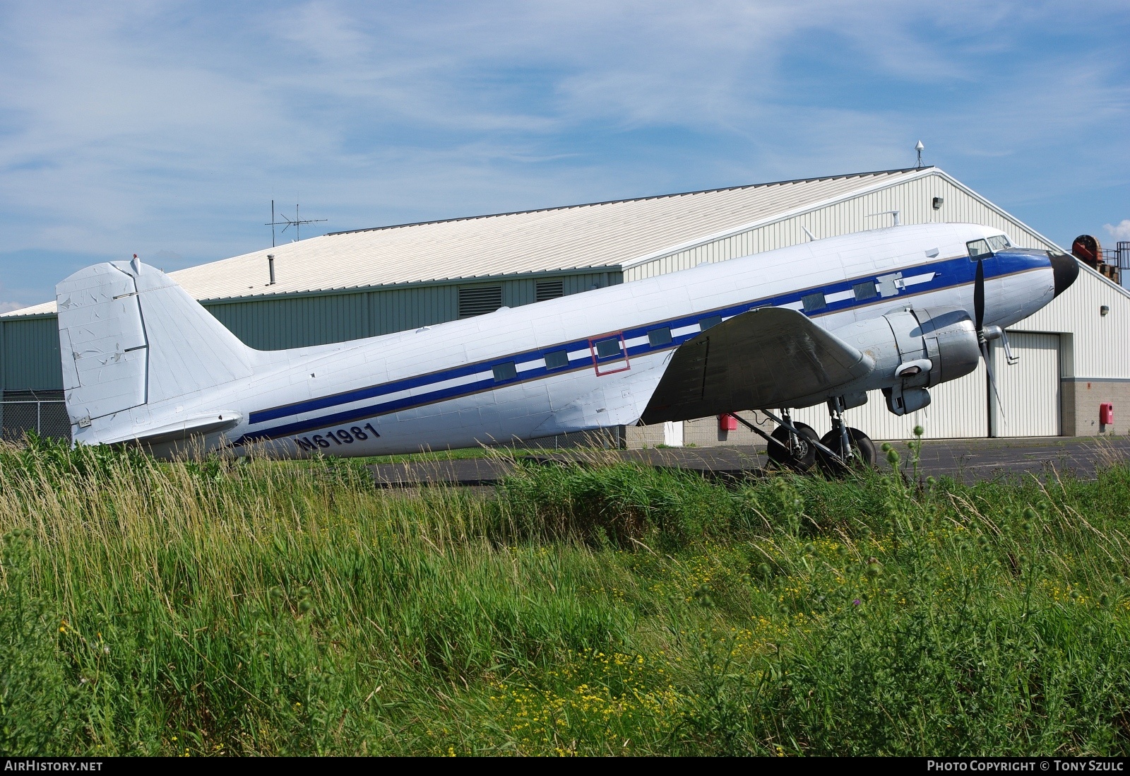 Aircraft Photo of N61981 | Douglas DC-3(A) | AirHistory.net #532725