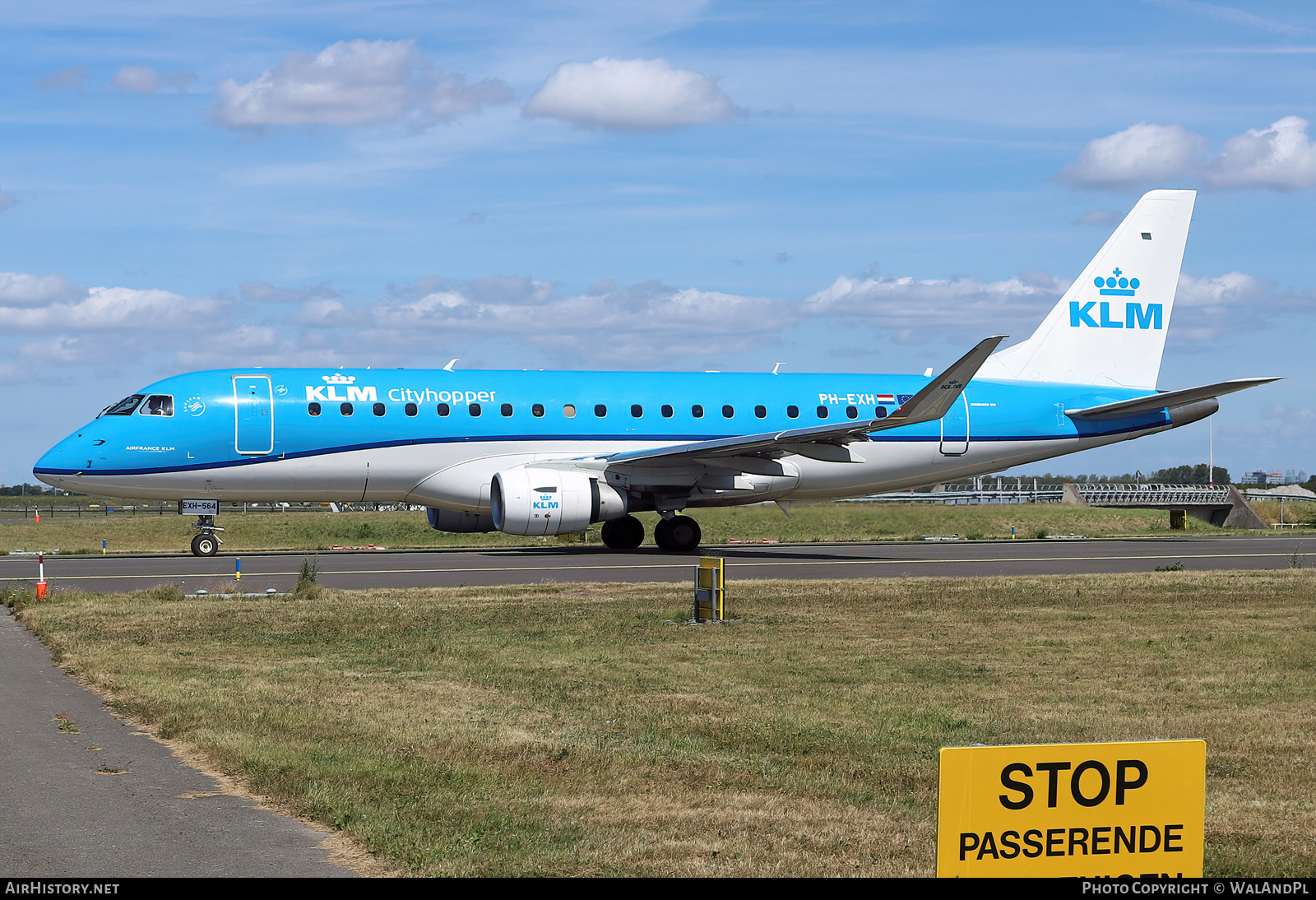 Aircraft Photo of PH-EXH | Embraer 175STD (ERJ-170-200STD) | KLM Cityhopper | AirHistory.net #532757