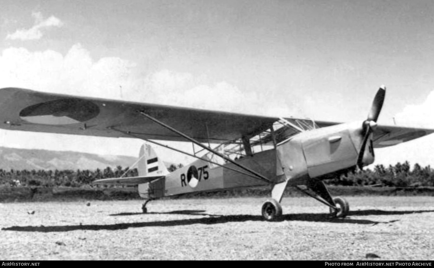 Aircraft Photo of R-75 / MZ110 | Taylorcraft E Auster Mk3 | Netherlands - Air Force | AirHistory.net #532854