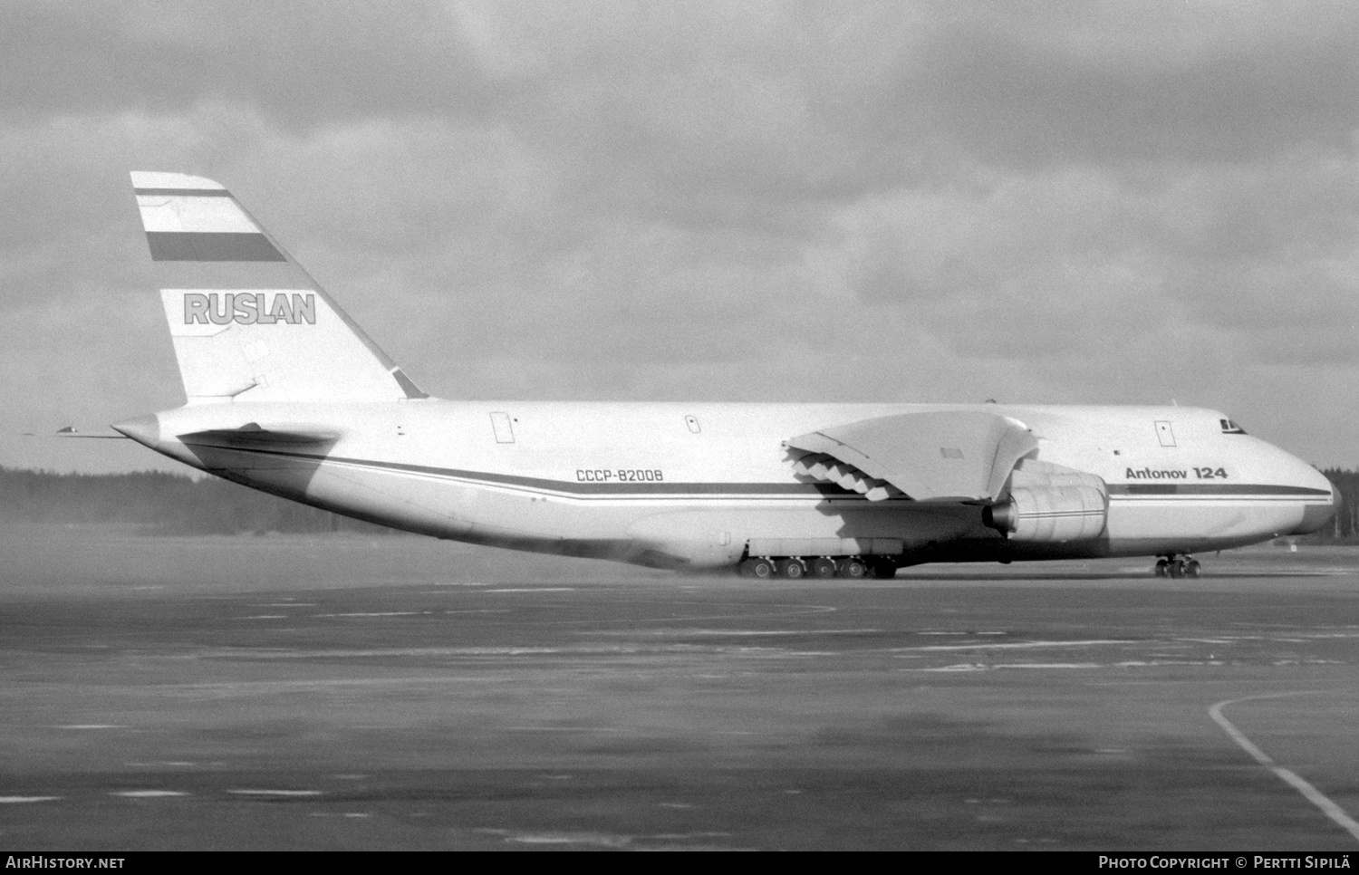 Aircraft Photo of CCCP-82008 | Antonov An-124-100 Ruslan | Antonov Design Bureau | AirHistory.net #532942