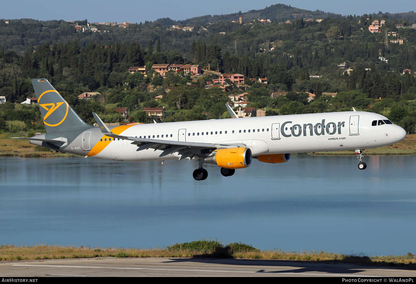 Aircraft Photo of D-AIAC | Airbus A321-211 | Condor Flugdienst | AirHistory.net #532952