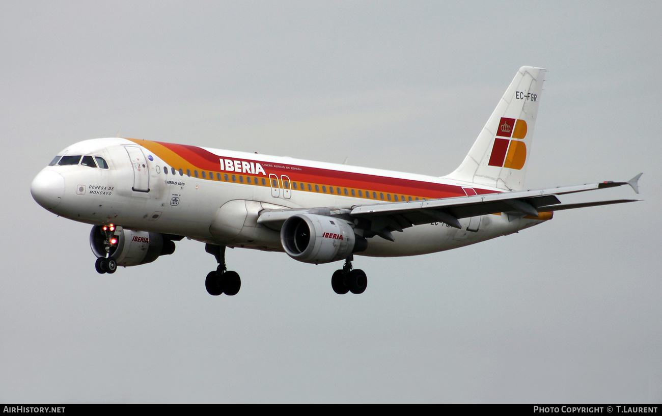 Aircraft Photo of EC-FGR | Airbus A320-211 | Iberia | AirHistory.net #533036