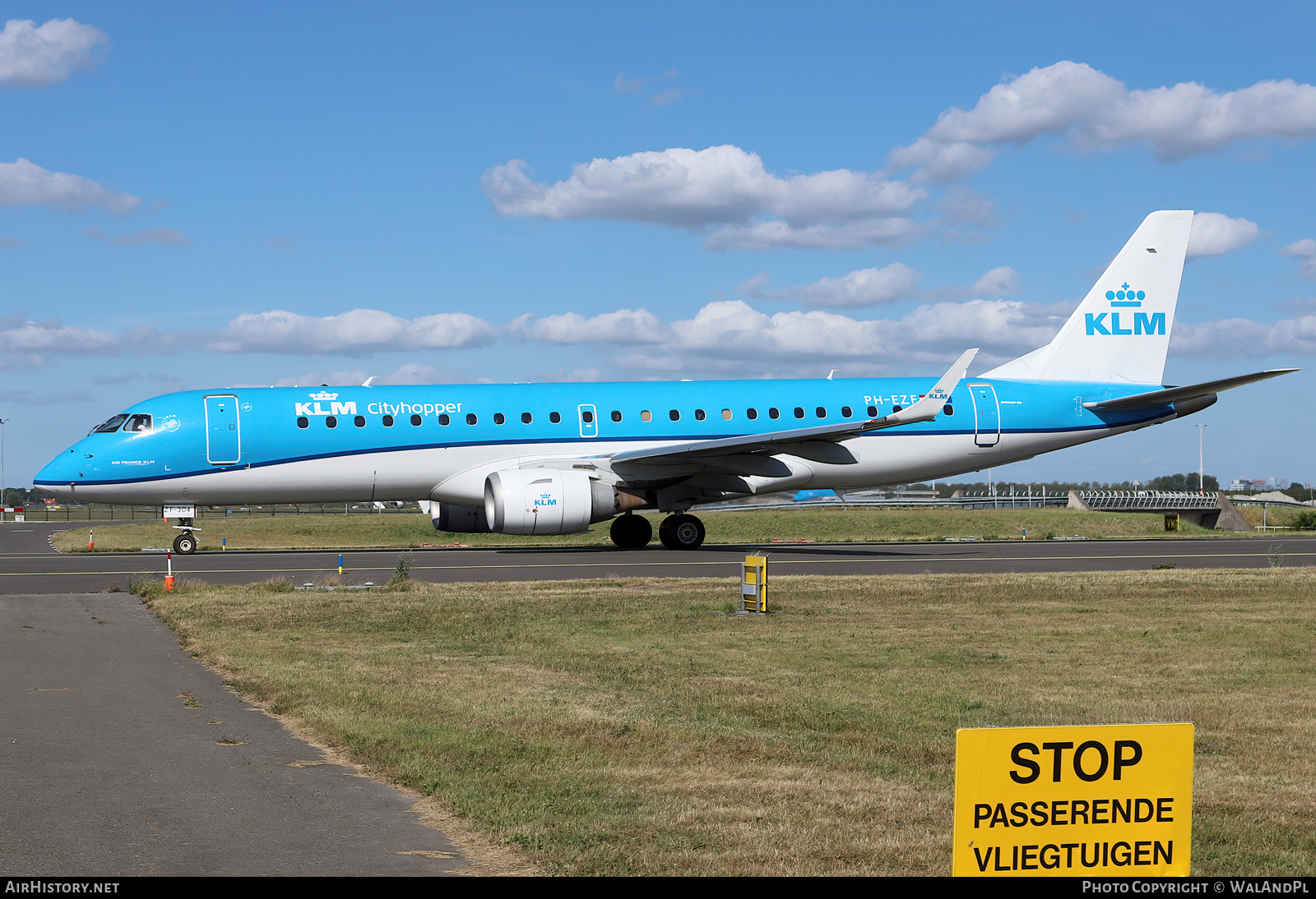 Aircraft Photo of PH-EZF | Embraer 190STD (ERJ-190-100STD) | KLM Cityhopper | AirHistory.net #533058