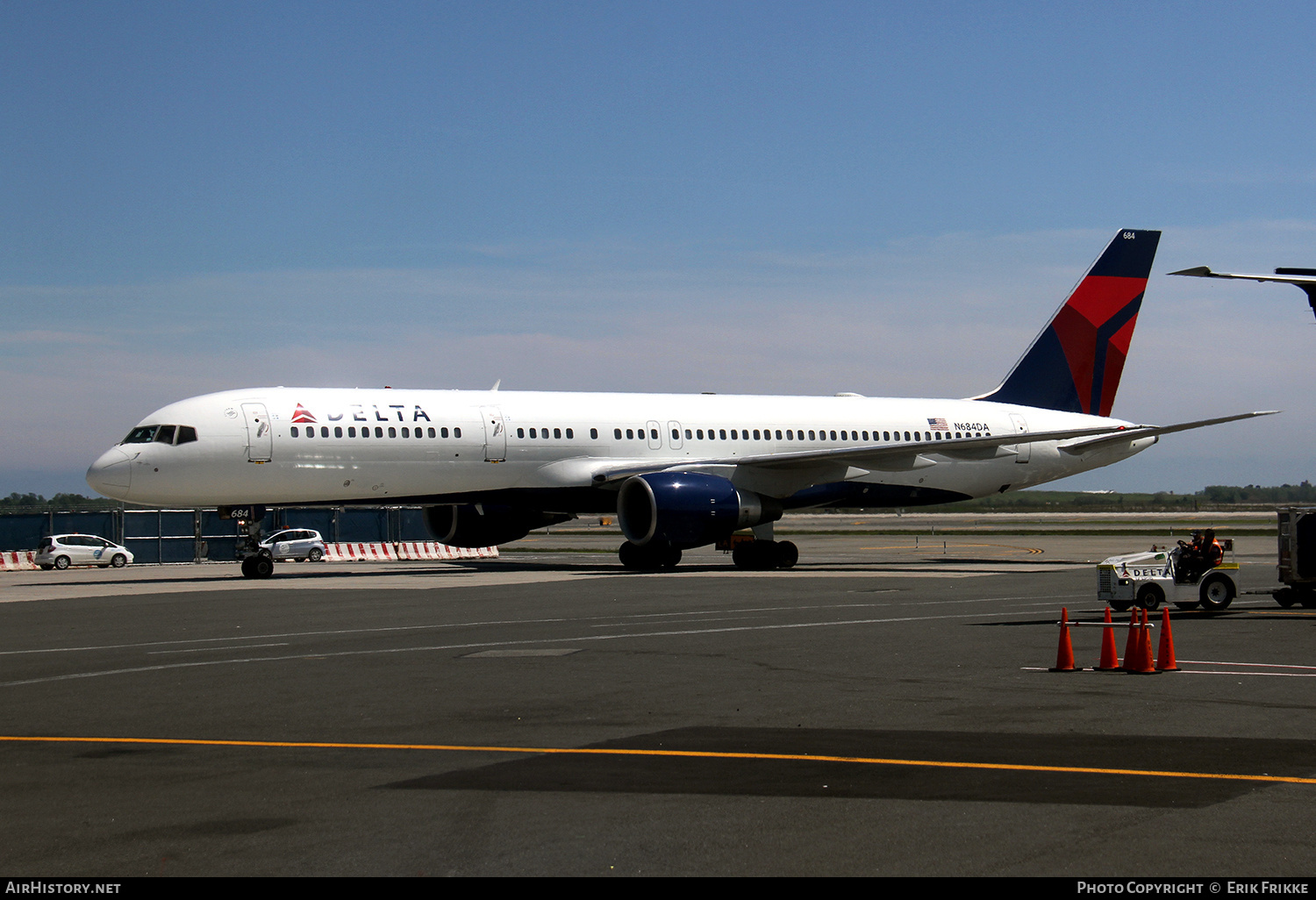 Aircraft Photo of N684DA | Boeing 757-232 | Delta Air Lines | AirHistory.net #533127