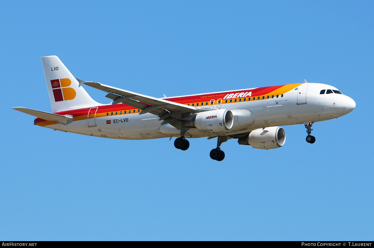 Aircraft Photo of EC-LVD | Airbus A320-216 | Iberia | AirHistory.net #533135