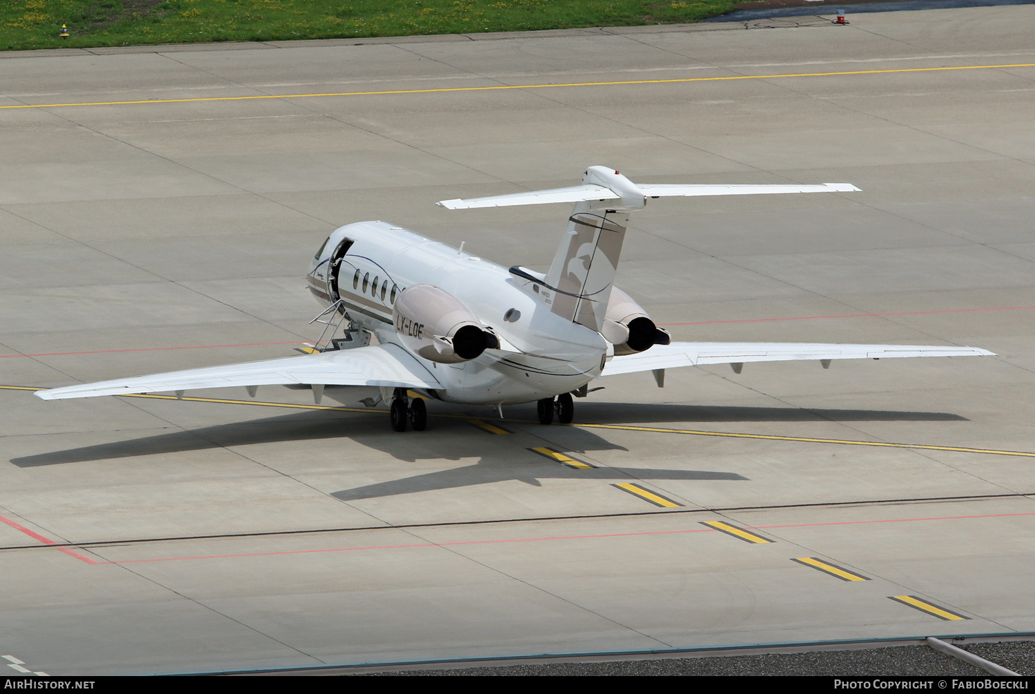 Aircraft Photo of LX-LOE | Hawker Beechcraft 4000 | AirHistory.net #533175