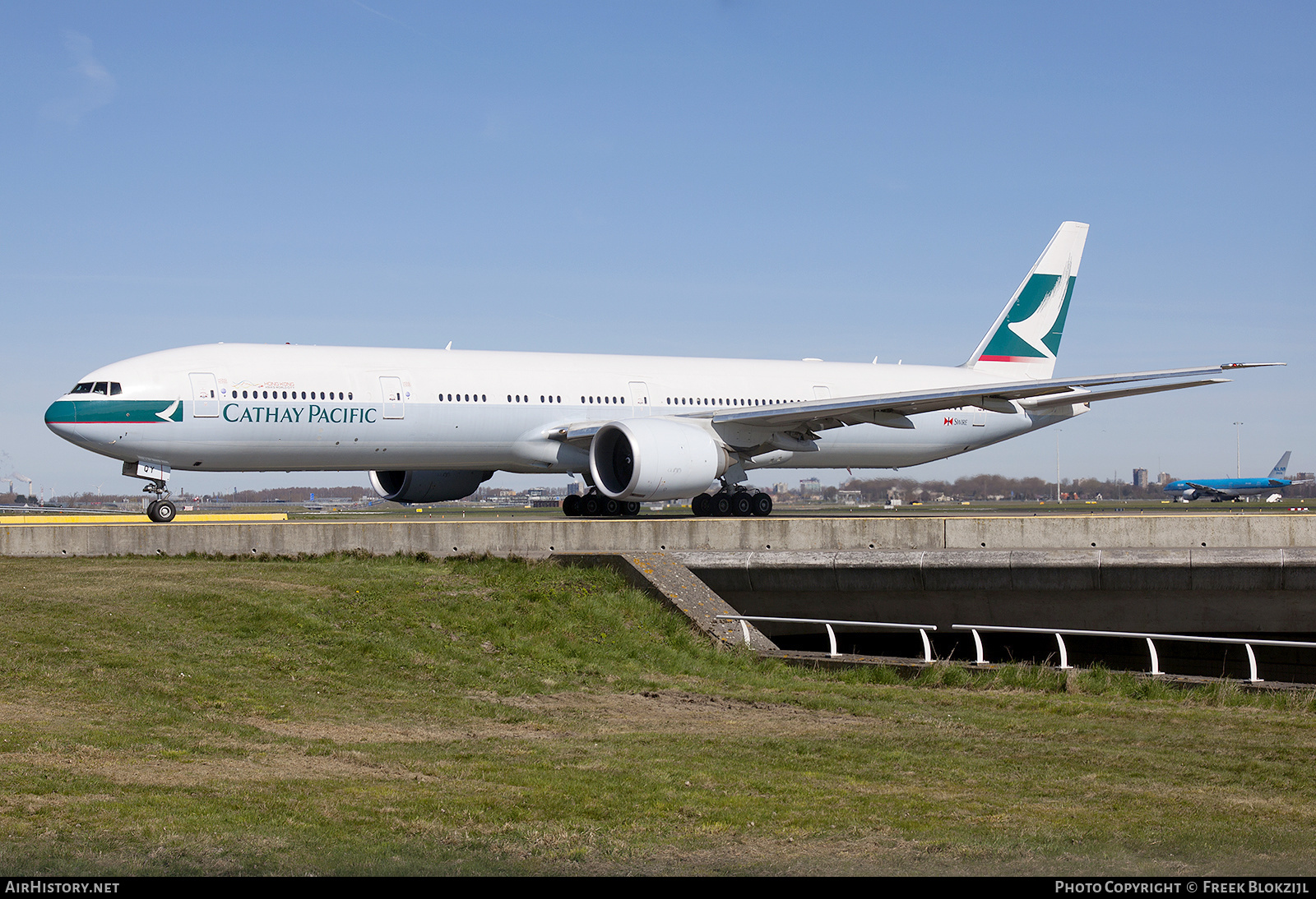 Aircraft Photo of B-KQY | Boeing 777-367/ER | Cathay Pacific Airways | AirHistory.net #533229