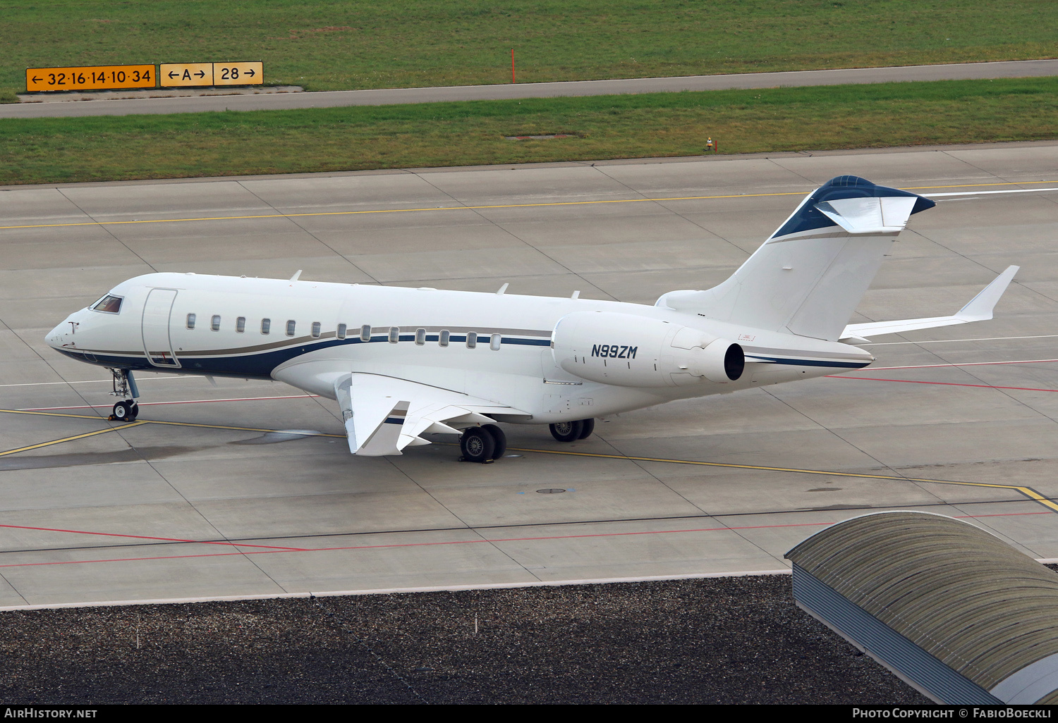 Aircraft Photo of N99ZM | Bombardier Global 6000 (BD-700-1A10) | AirHistory.net #533231