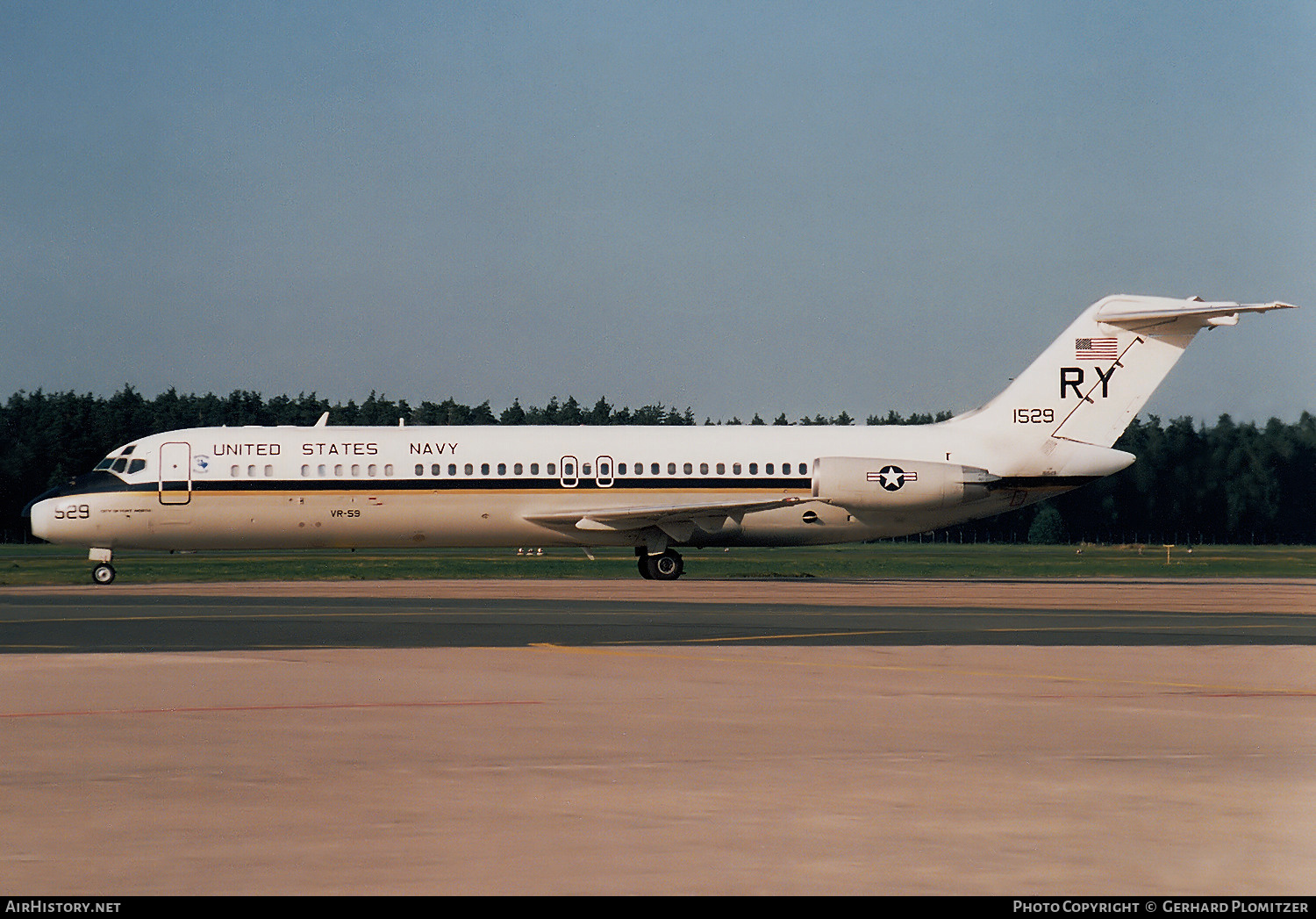 Aircraft Photo of 161529 | McDonnell Douglas C-9B Skytrain II (DC-9-32CF) | USA - Navy | AirHistory.net #533407