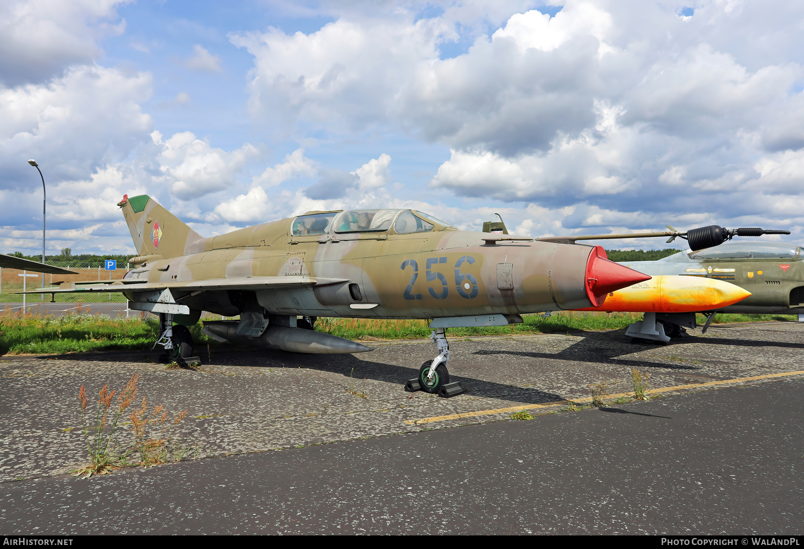 Aircraft Photo of 256 | Mikoyan-Gurevich MiG-21UM | East Germany - Air Force | AirHistory.net #533409