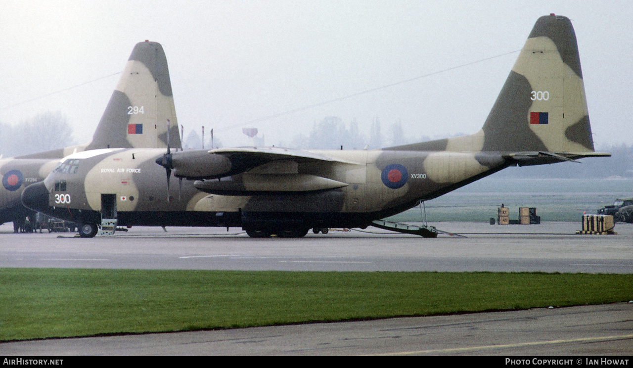 Aircraft Photo of XV300 | Lockheed C-130K Hercules C1 (L-382) | UK - Air Force | AirHistory.net #533553