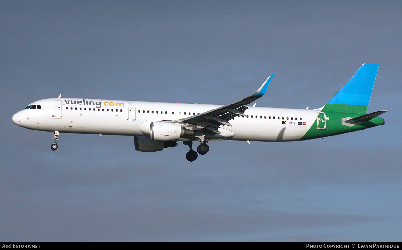 Aircraft Photo of EC-NLY | Airbus A321-211 | Vueling Airlines | AirHistory.net #533600