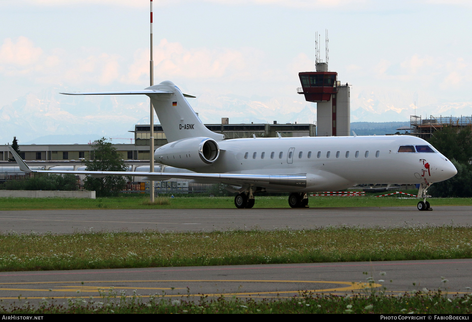 Aircraft Photo of D-ASNK | Bombardier Global 6000 (BD-700-1A10) | AirHistory.net #533630