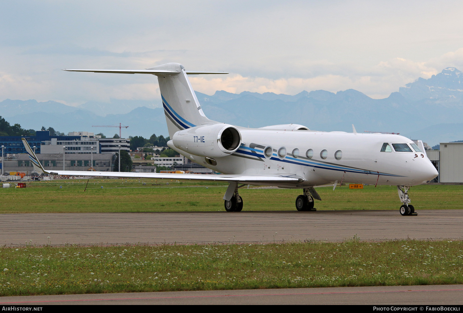 Aircraft Photo of T7-IIE | Gulfstream Aerospace G-IV-X Gulfstream G450 | AirHistory.net #533649