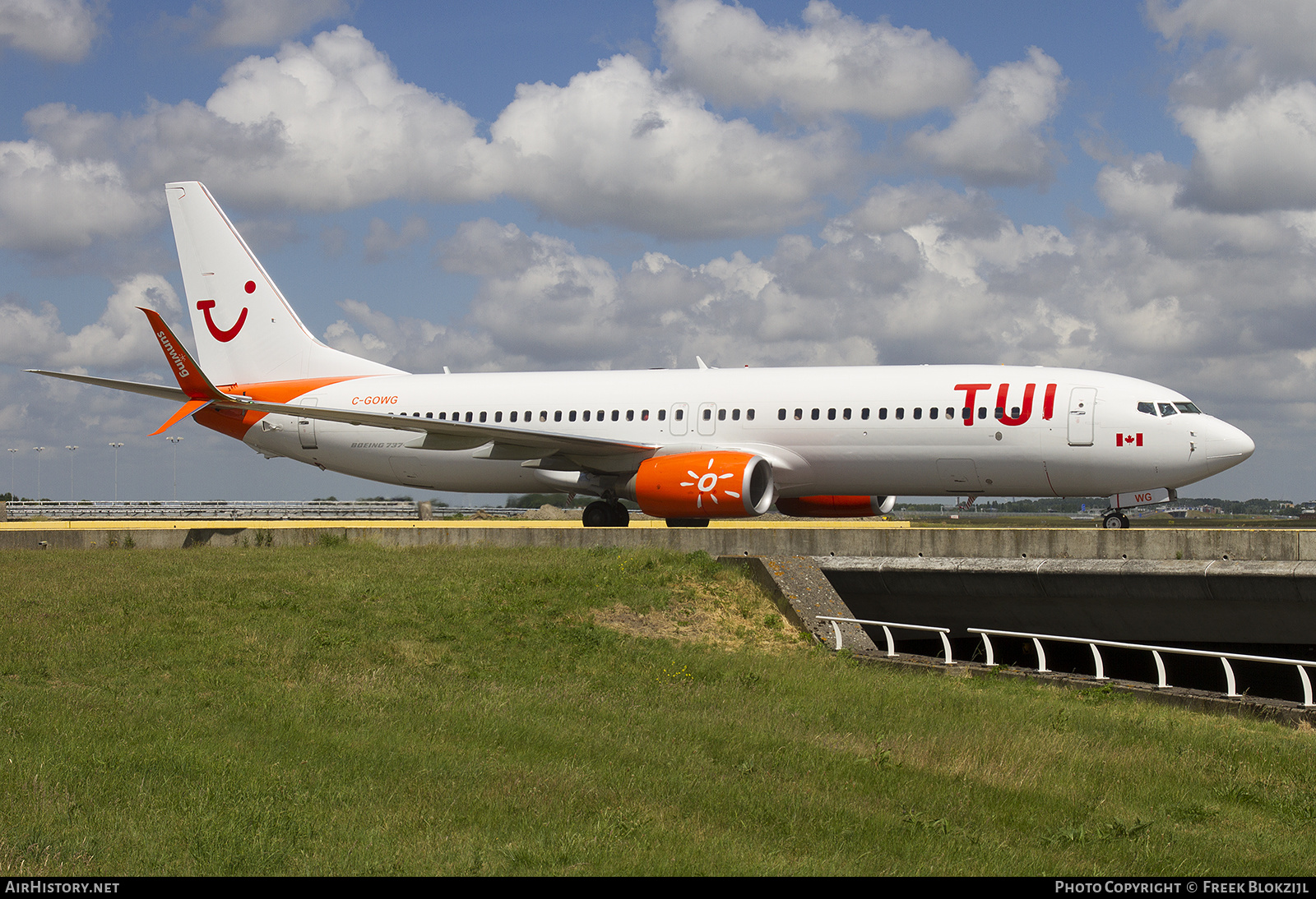 Aircraft Photo of C-GOWG | Boeing 737-86J | TUI | AirHistory.net #533705