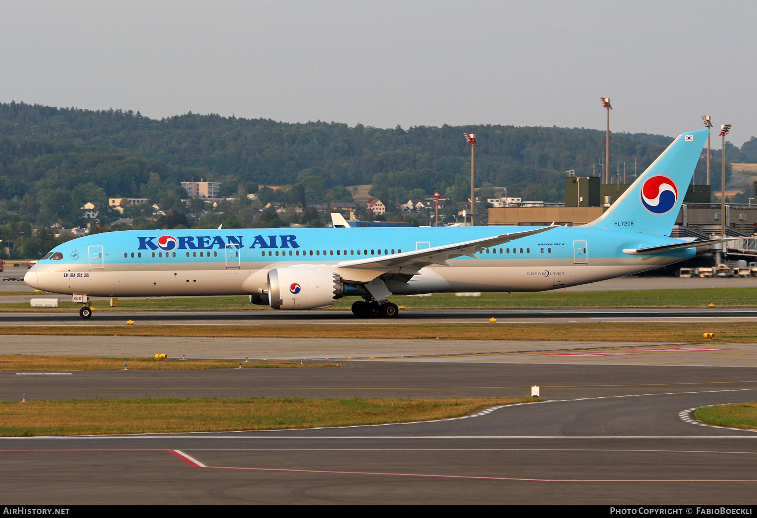 Aircraft Photo of HL7206 | Boeing 787-9 Dreamliner | Korean Air | AirHistory.net #533823