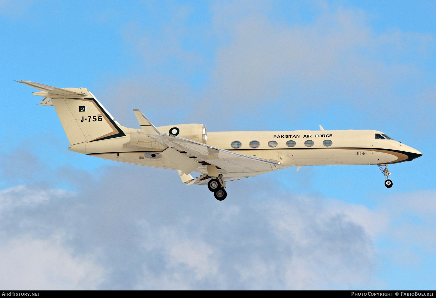 Aircraft Photo of J-756 | Gulfstream Aerospace G-IV-X Gulfstream G450 | Pakistan - Air Force | AirHistory.net #533942