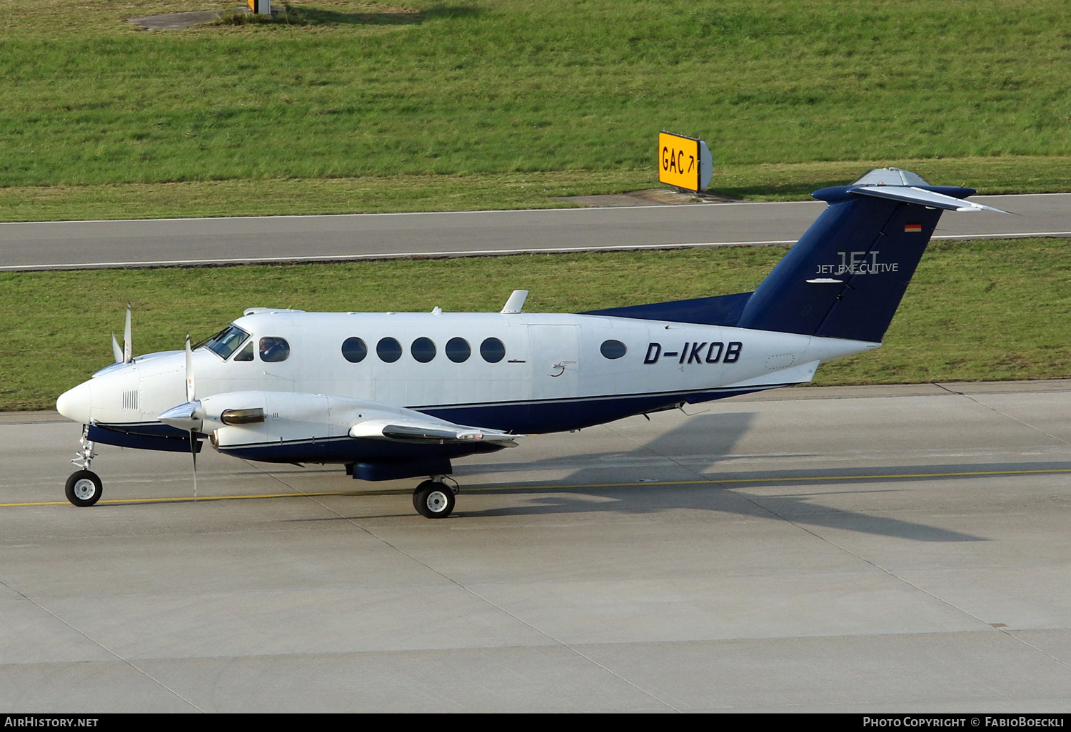 Aircraft Photo of D-IKOB | Beech B200 Super King Air | Jet Executive | AirHistory.net #533972