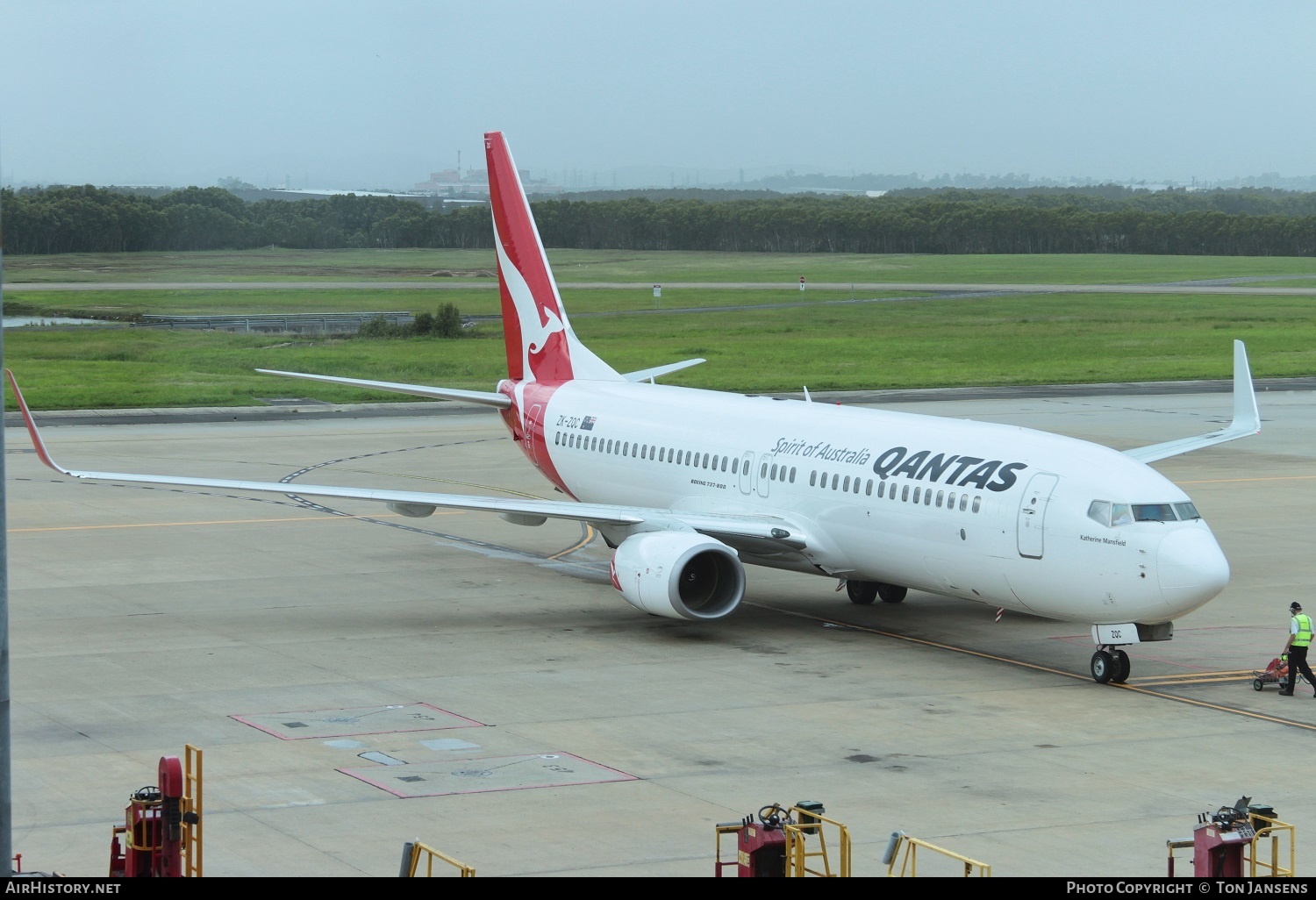 Aircraft Photo of ZK-ZQC | Boeing 737-838 | Qantas | AirHistory.net #534018