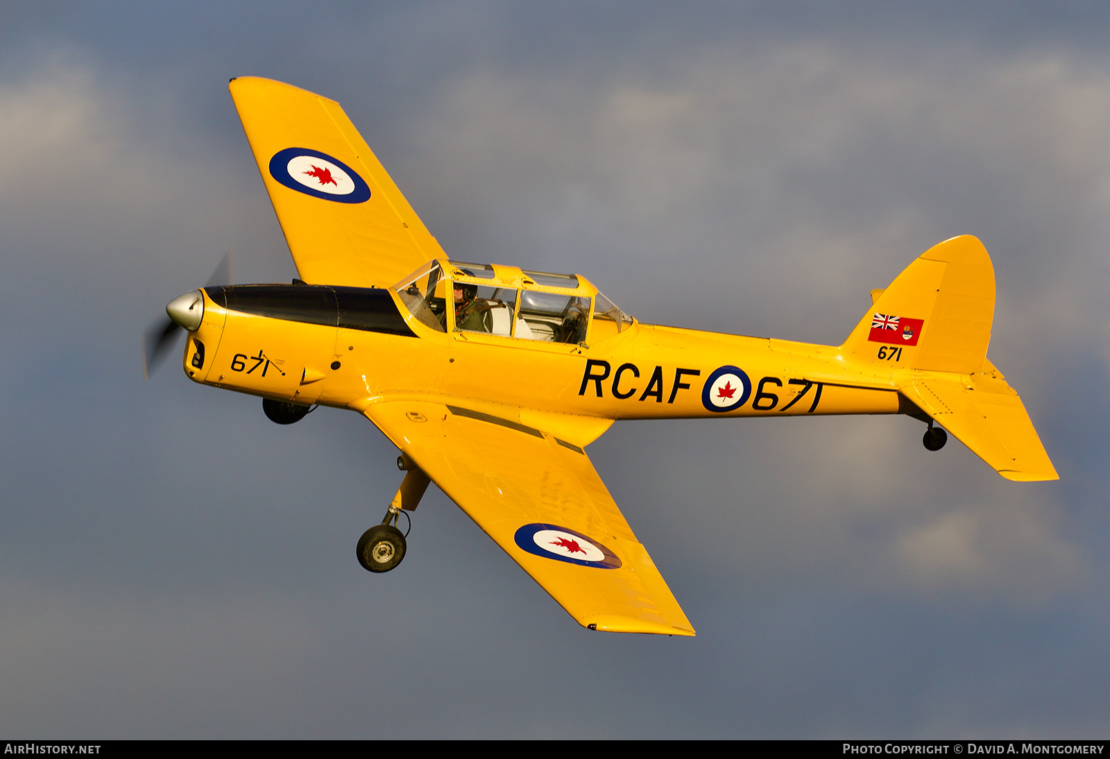 Aircraft Photo of G-BNZC | De Havilland DHC-1 Chipmunk Mk22 | Canada - Air Force | AirHistory.net #534088