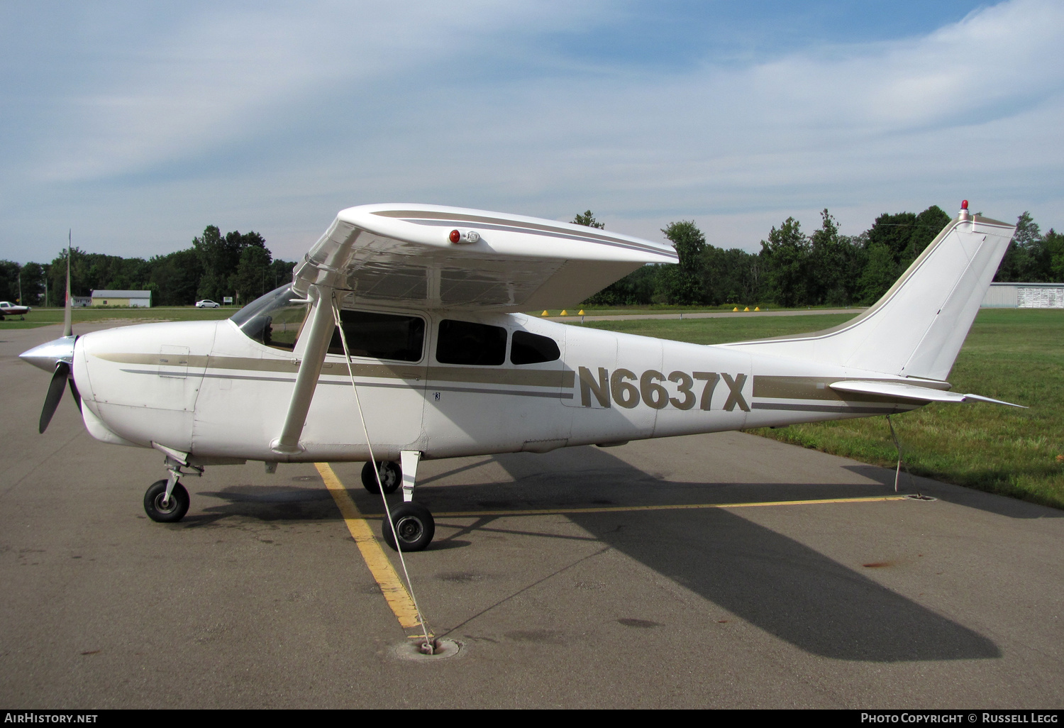 Aircraft Photo of N6637X | Cessna 210A | AirHistory.net #534120