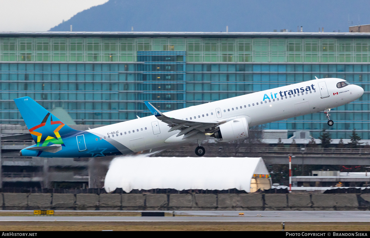 Aircraft Photo of C-GOJC | Airbus A321-271NX | Air Transat | AirHistory.net #534403