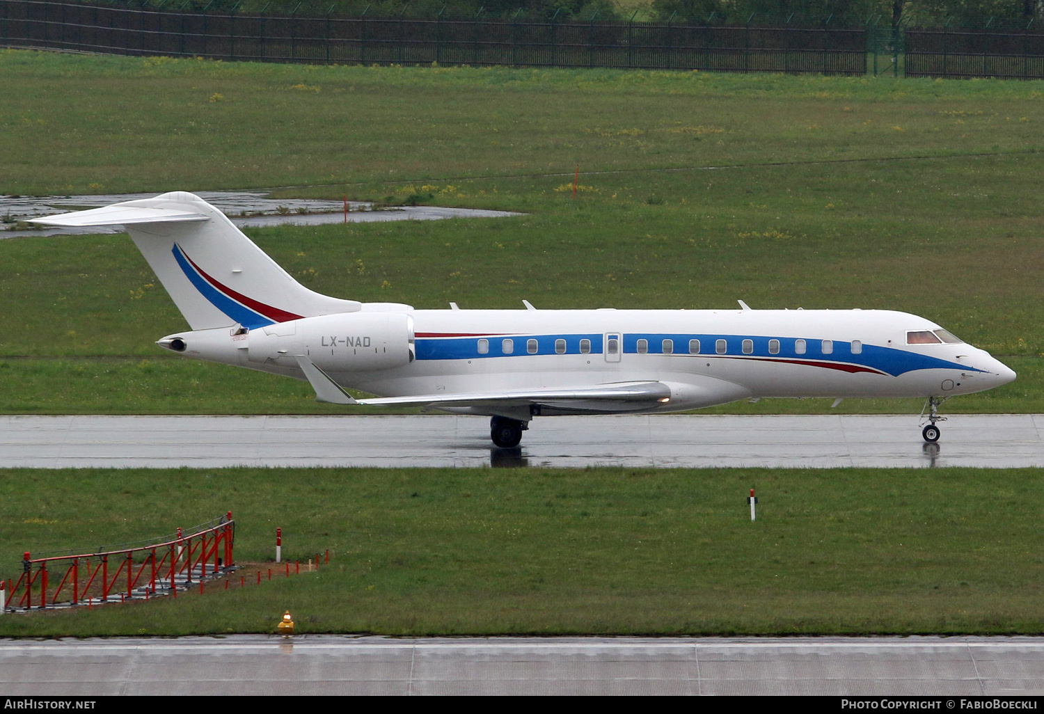 Aircraft Photo of LX-NAD | Bombardier Global 6000 (BD-700-1A10) | AirHistory.net #534541