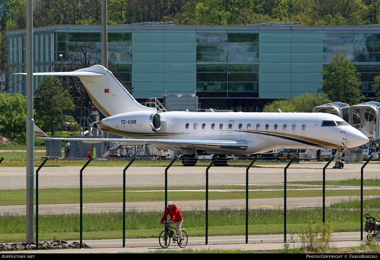 Aircraft Photo of TC-KRM | Bombardier Global 5000 (BD-700-1A11) | AirHistory.net #534544