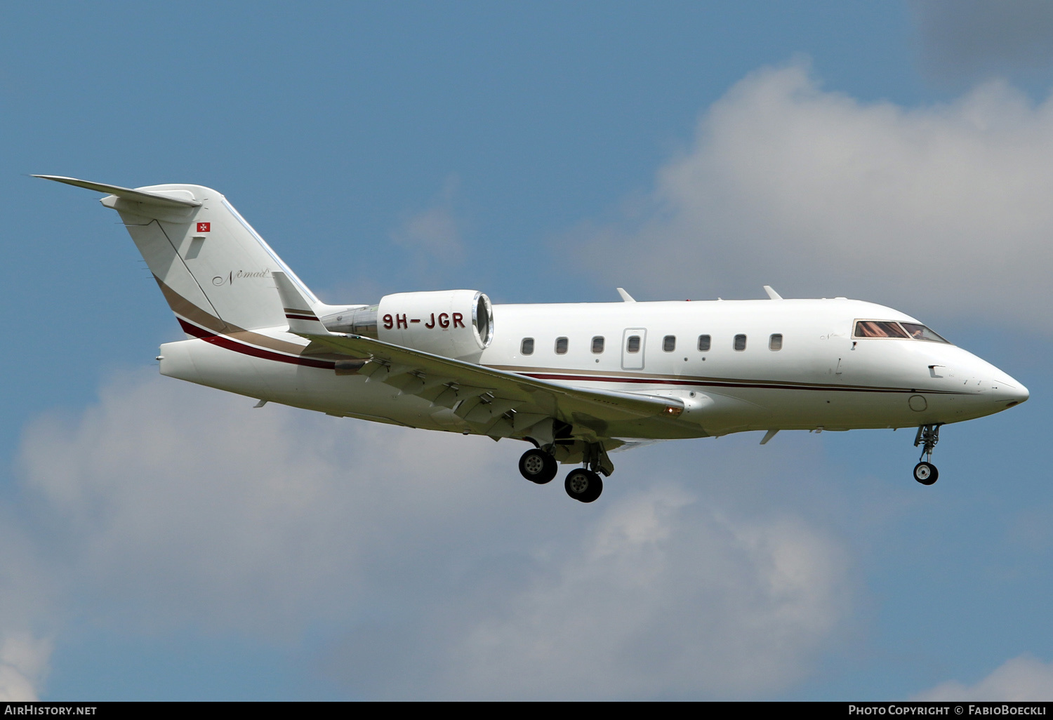 Aircraft Photo of HB-JGR | Bombardier Challenger 604 (CL-600-2B16) | Nomad Aviation | AirHistory.net #534610