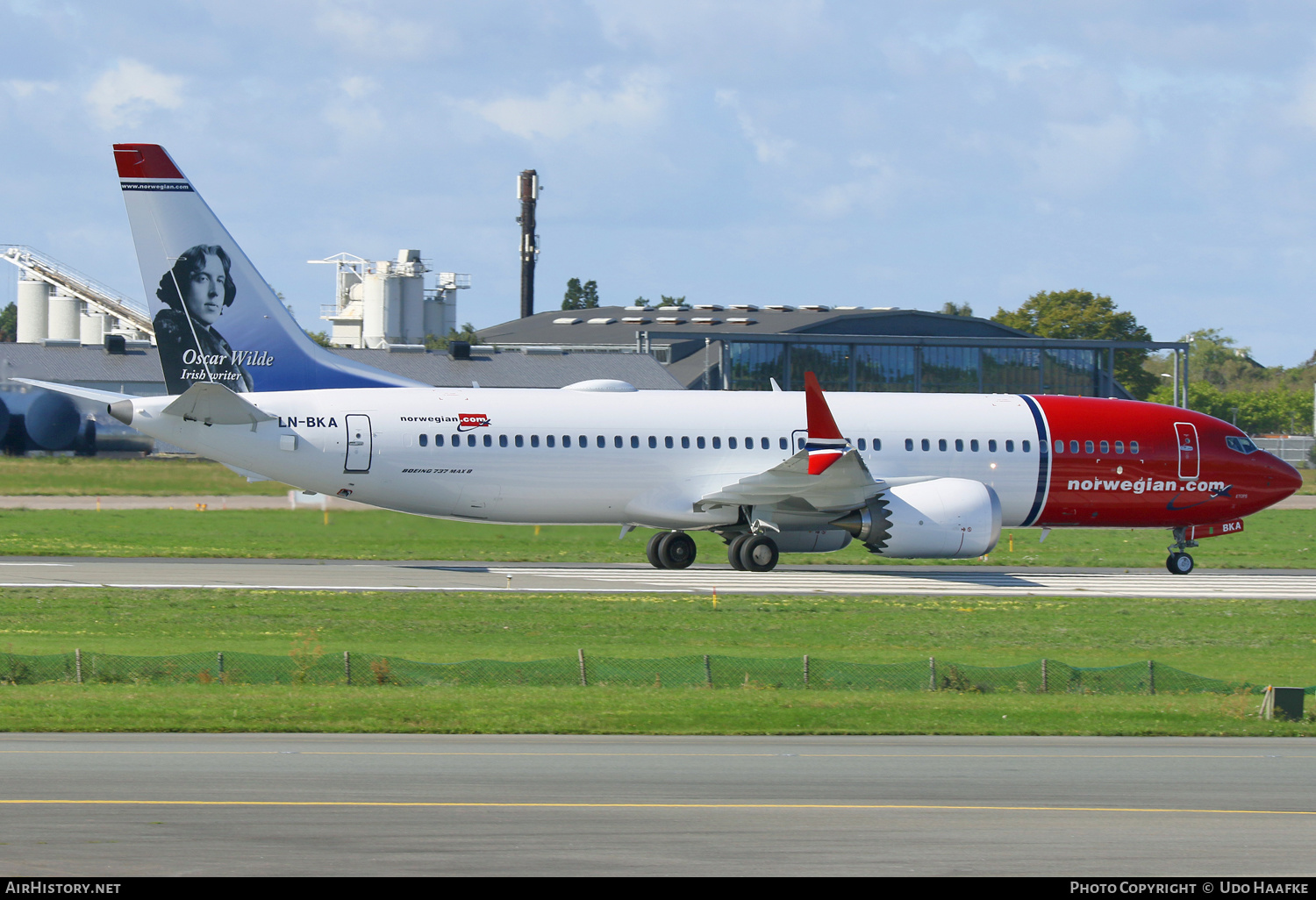 Aircraft Photo of LN-BKA | Boeing 737-8 Max 8 | Norwegian | AirHistory.net #534612