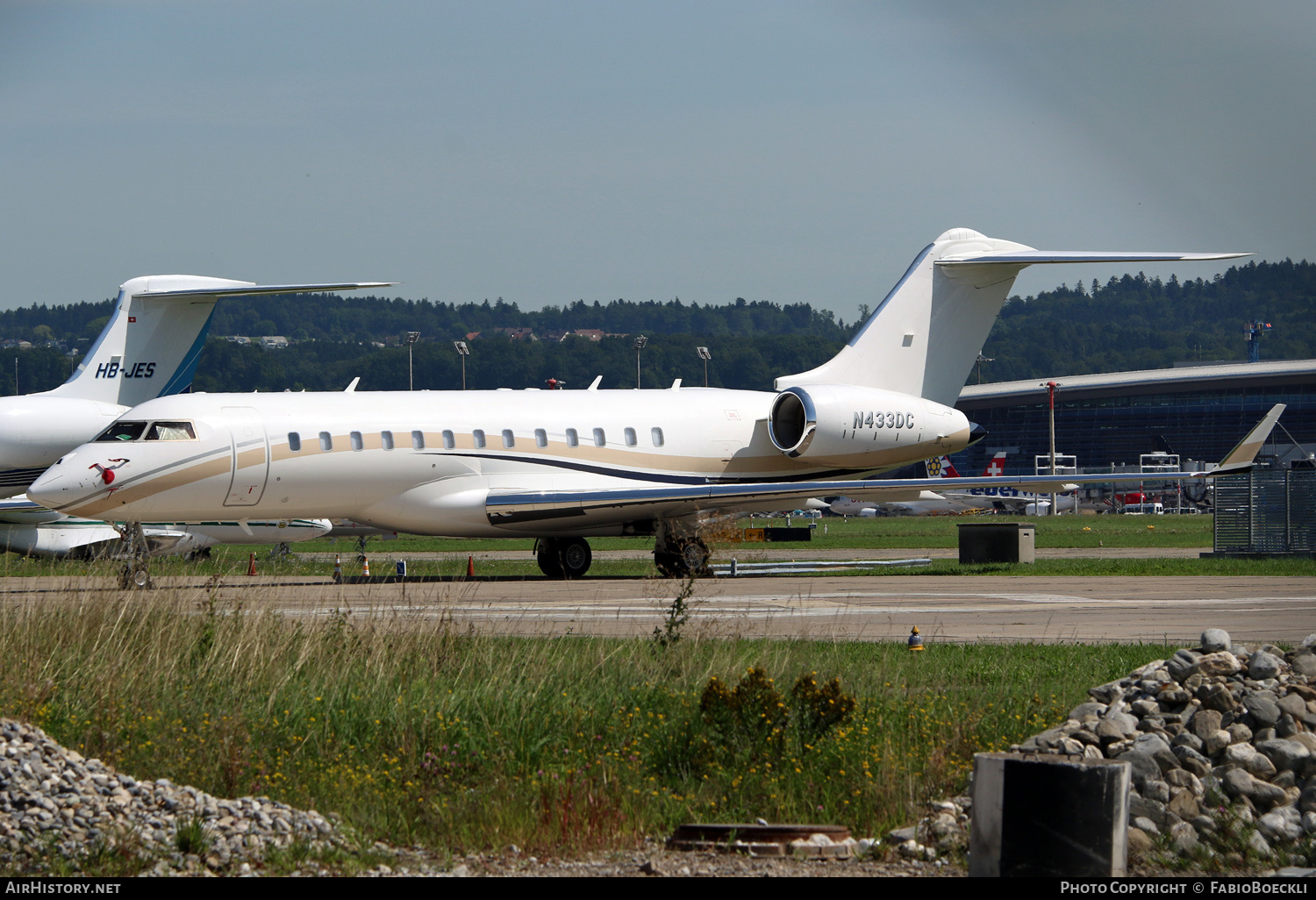 Aircraft Photo of N433DC | Bombardier Global Express XRS (BD-700-1A10) | AirHistory.net #534624