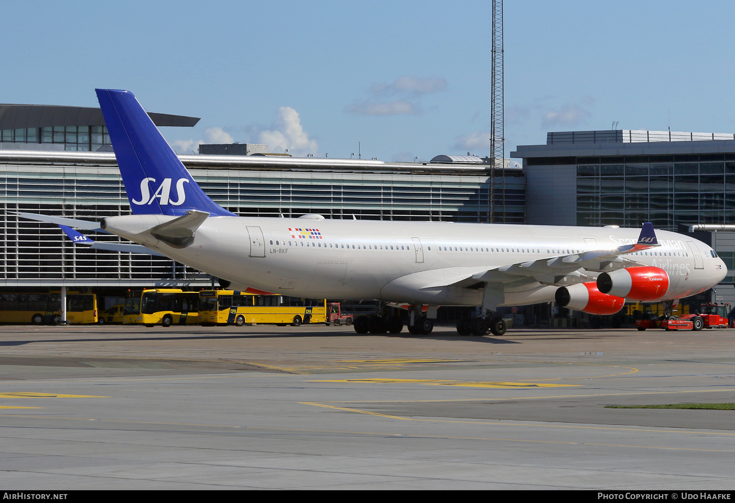 Aircraft Photo of LN-RKF | Airbus A340-313X | Scandinavian Airlines - SAS | AirHistory.net #534646