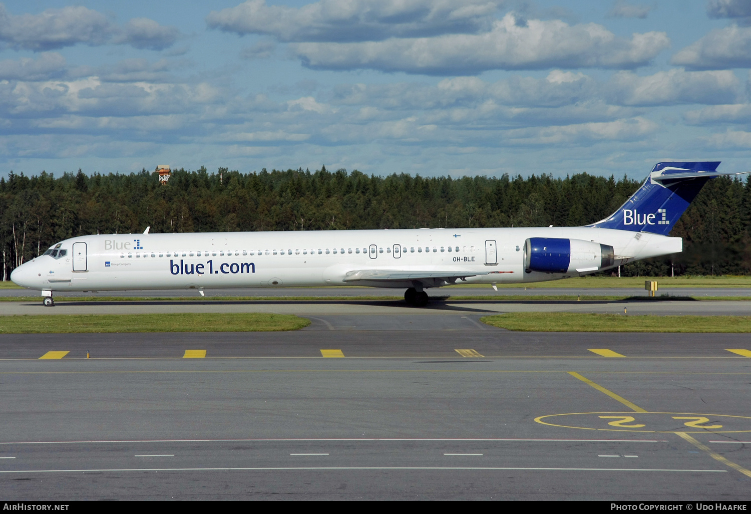 Aircraft Photo of OH-BLE | McDonnell Douglas MD-90-30 | Blue1 | AirHistory.net #534701