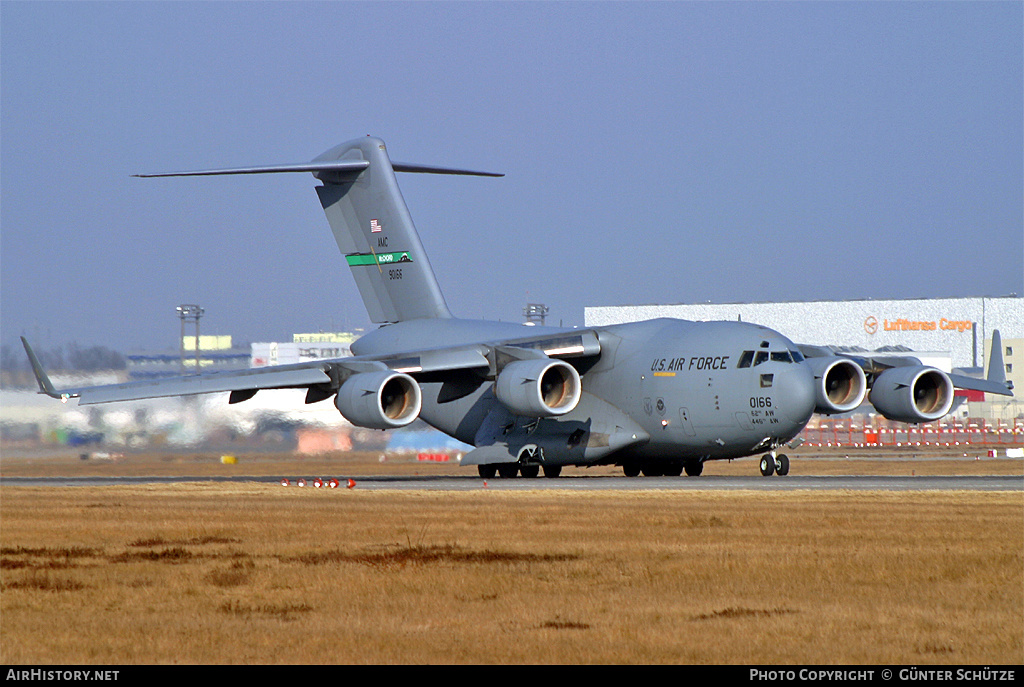 Aircraft Photo of 99-0166 / 90166 | Boeing C-17A Globemaster III | USA - Air Force | AirHistory.net #534757