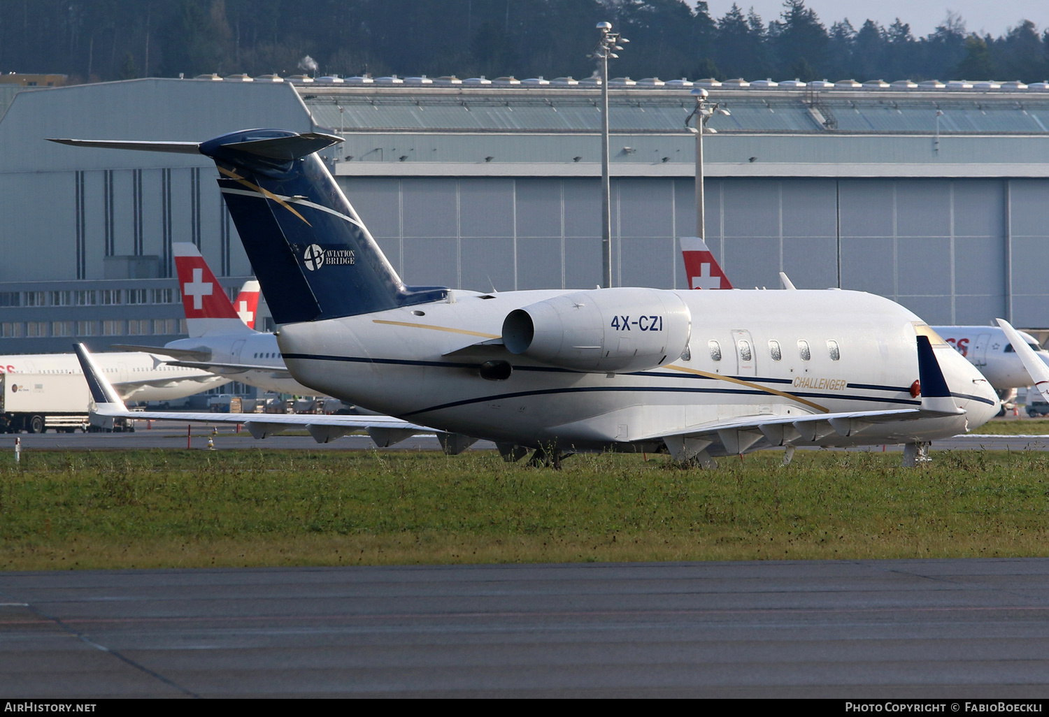 Aircraft Photo of 4X-CZI | Canadair Challenger 600S (CL-600-1A11) | Aviation Bridge | AirHistory.net #534990