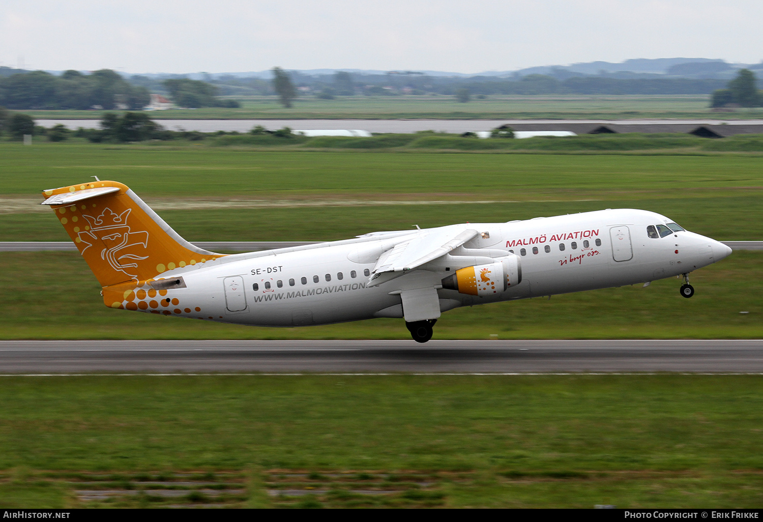 Aircraft Photo of SE-DST | British Aerospace Avro 146-RJ100 | Malmö Aviation | AirHistory.net #535017