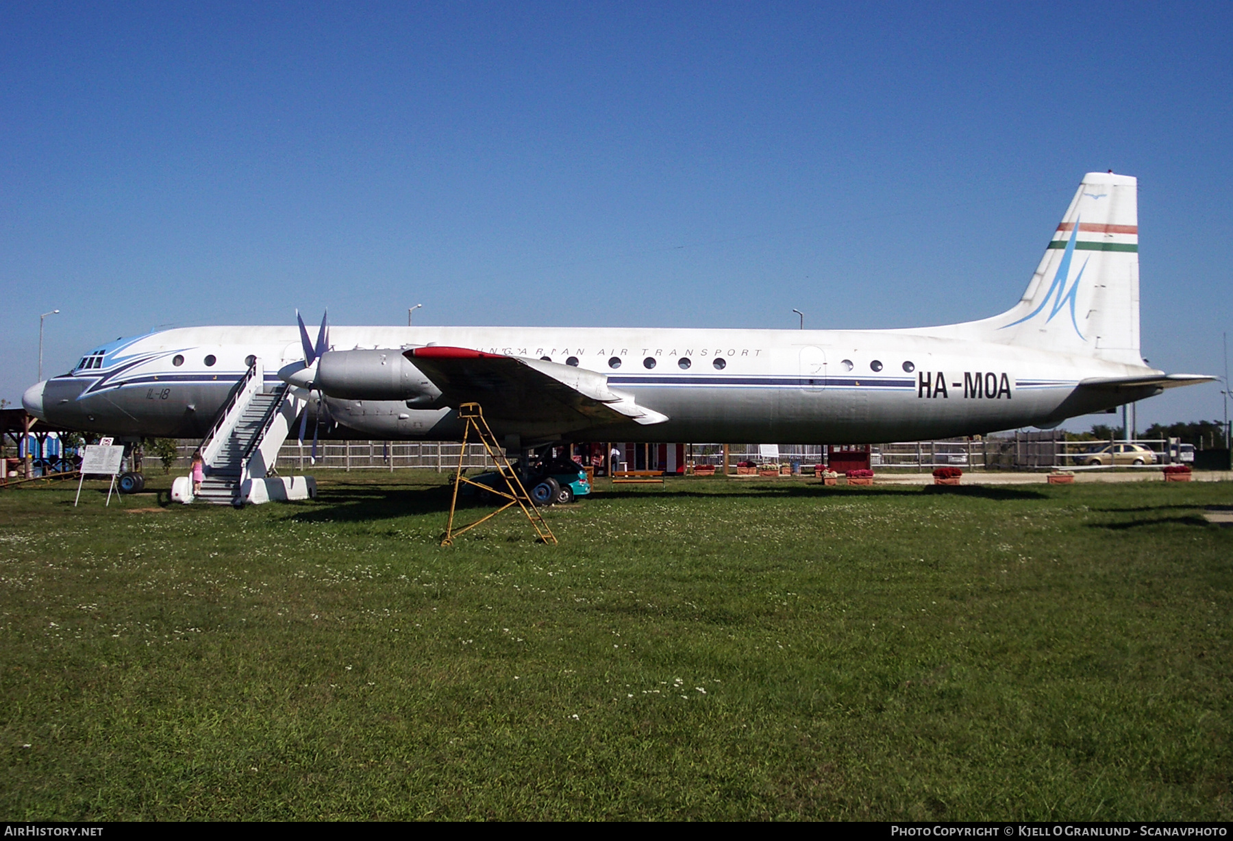 Aircraft Photo of HA-MOA | Ilyushin Il-18Gr | Malév - Hungarian Airlines | AirHistory.net #535022