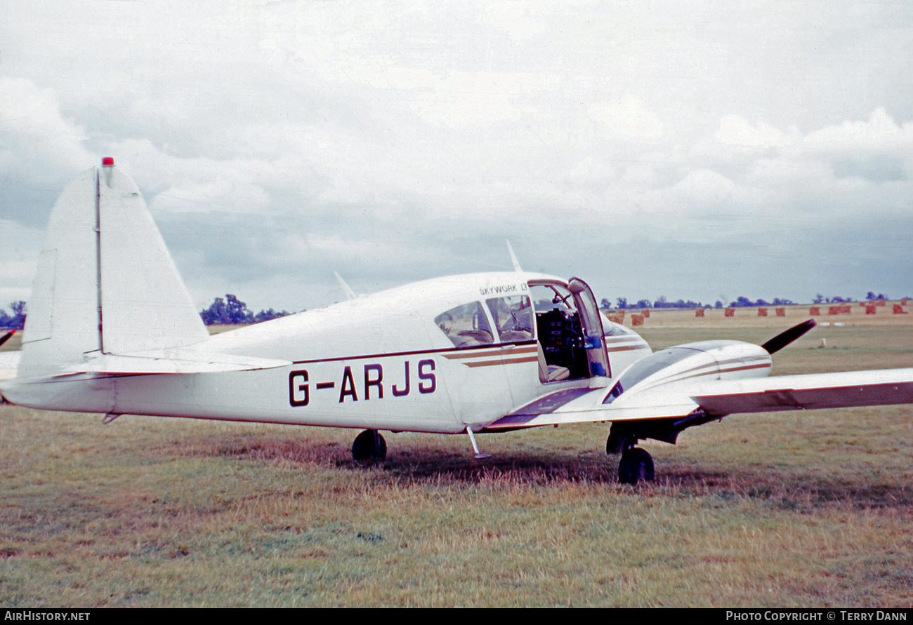 Aircraft Photo of G-ARJS | Piper PA-23-160 Apache G | Skywork | AirHistory.net #535076