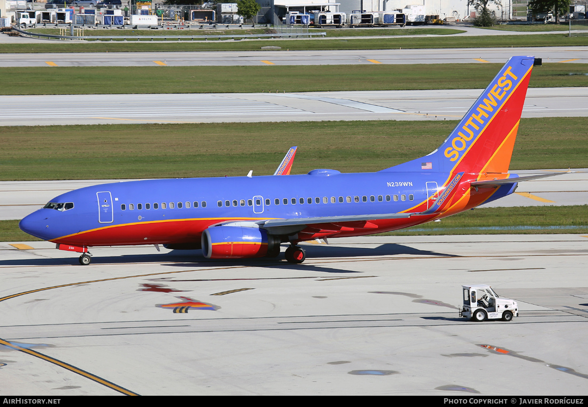 Aircraft Photo of N239WN | Boeing 737-7H4 | Southwest Airlines | AirHistory.net #535126