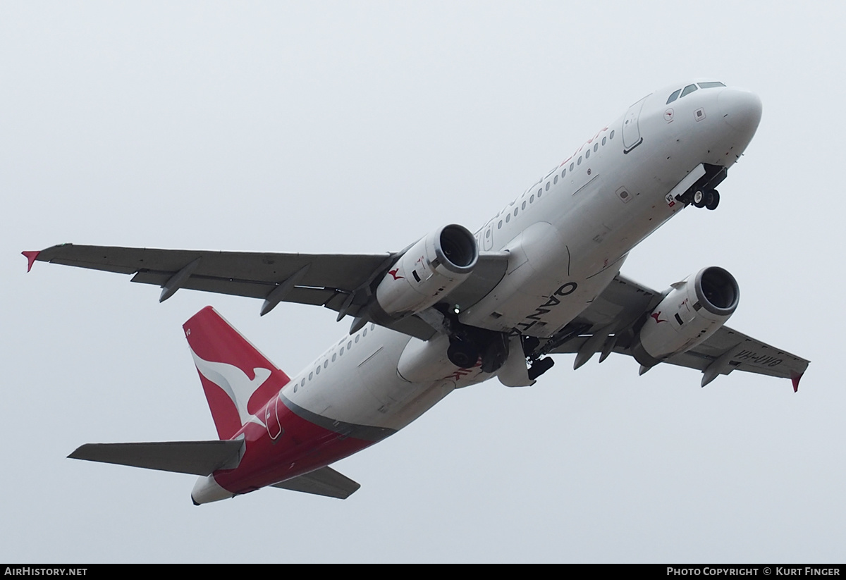 Aircraft Photo of VH-UVQ | Airbus A320-232 | QantasLink | AirHistory.net #535648