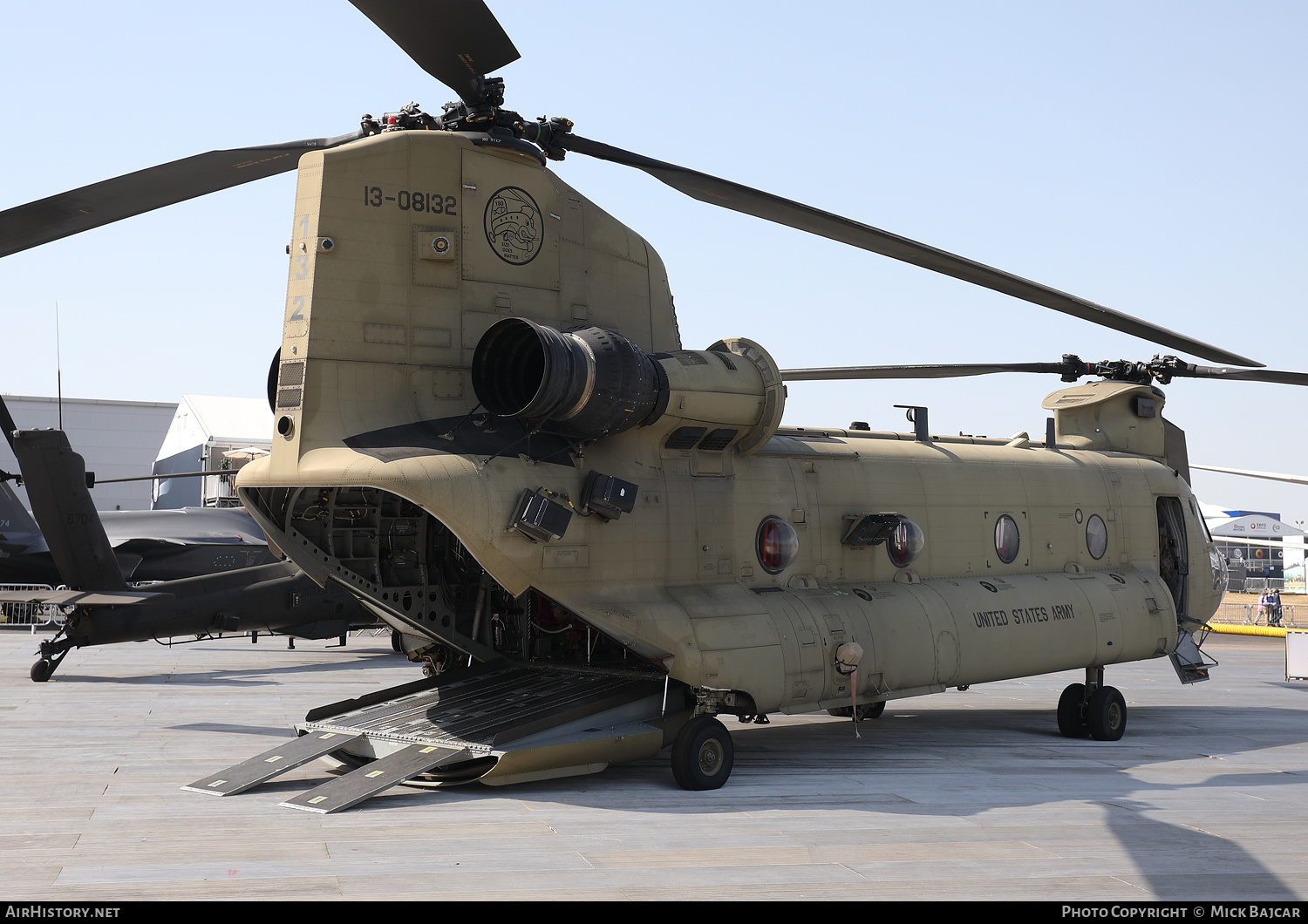 Aircraft Photo of 13-8132 / 13-08132 | Boeing CH-47F Chinook (414) | USA - Army | AirHistory.net #535650