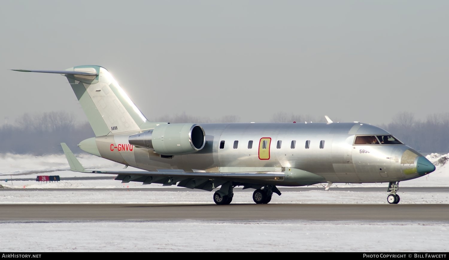 Aircraft Photo of C-GNVQ | Bombardier Challenger 605 (CL-600-2B16) | AirHistory.net #535752