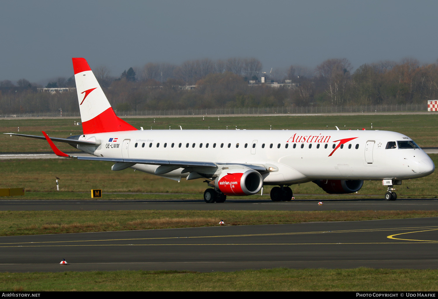 Aircraft Photo of OE-LWM | Embraer 195LR (ERJ-190-200LR) | Austrian Airlines | AirHistory.net #535757