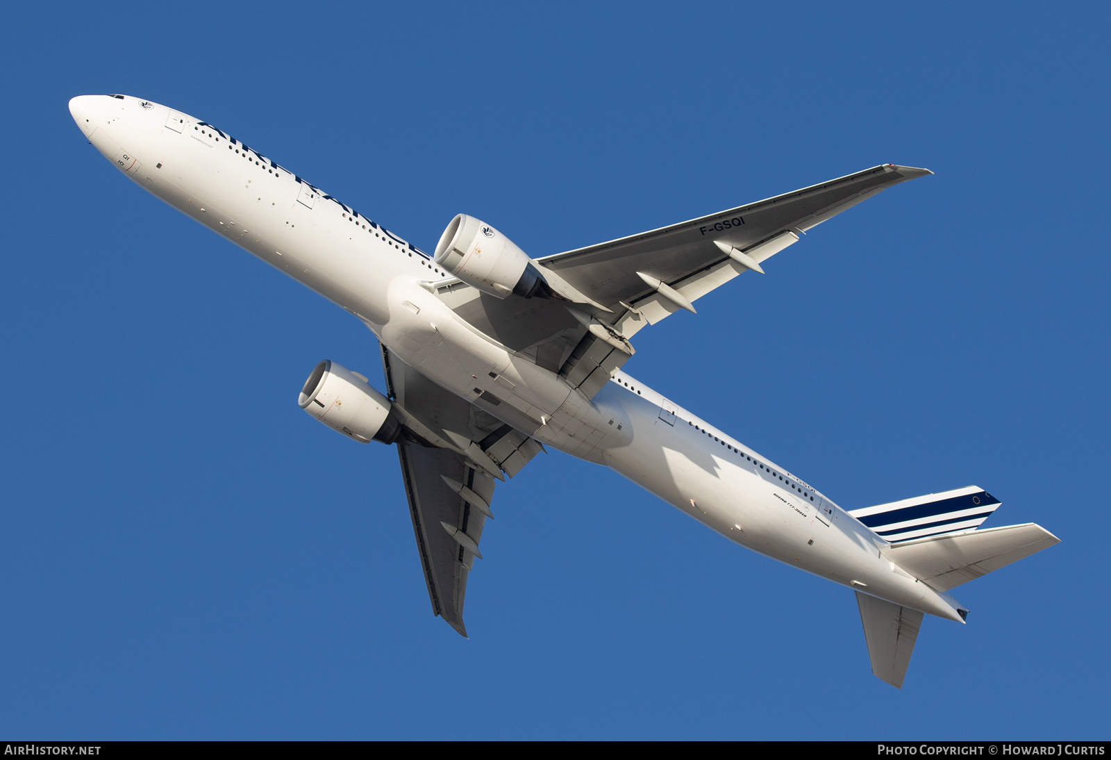 Aircraft Photo of F-GSQI | Boeing 777-328/ER | Air France | AirHistory.net #535785