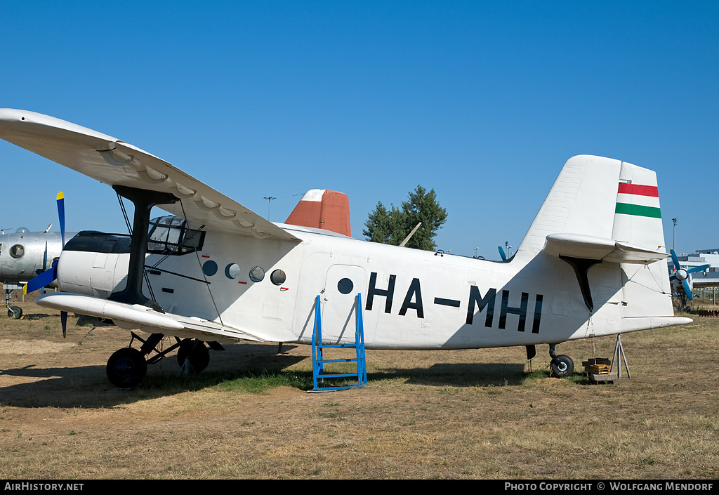 Aircraft Photo of HA-MHI | Antonov An-2M | AirHistory.net #535827